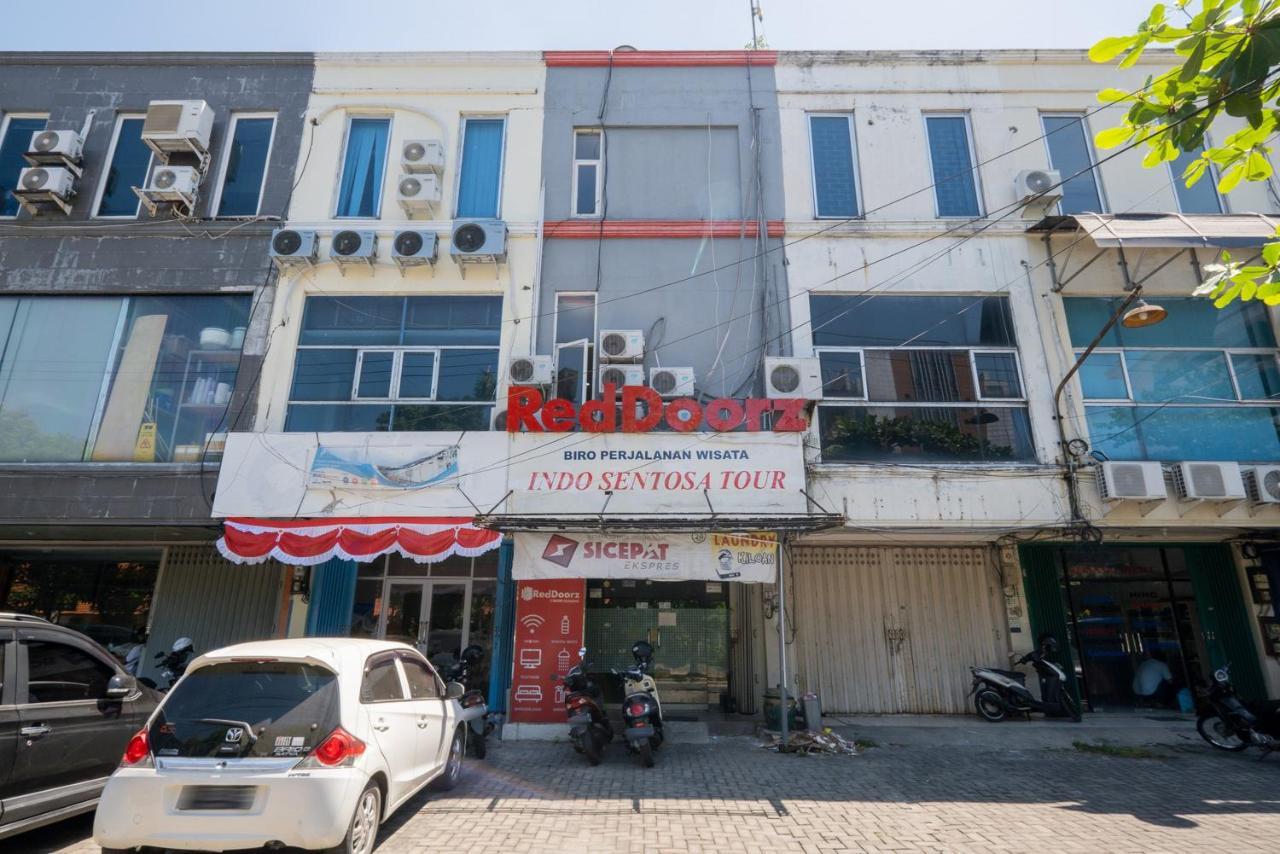 Reddoorz @ Darmo Surabaya Hotel Exterior photo